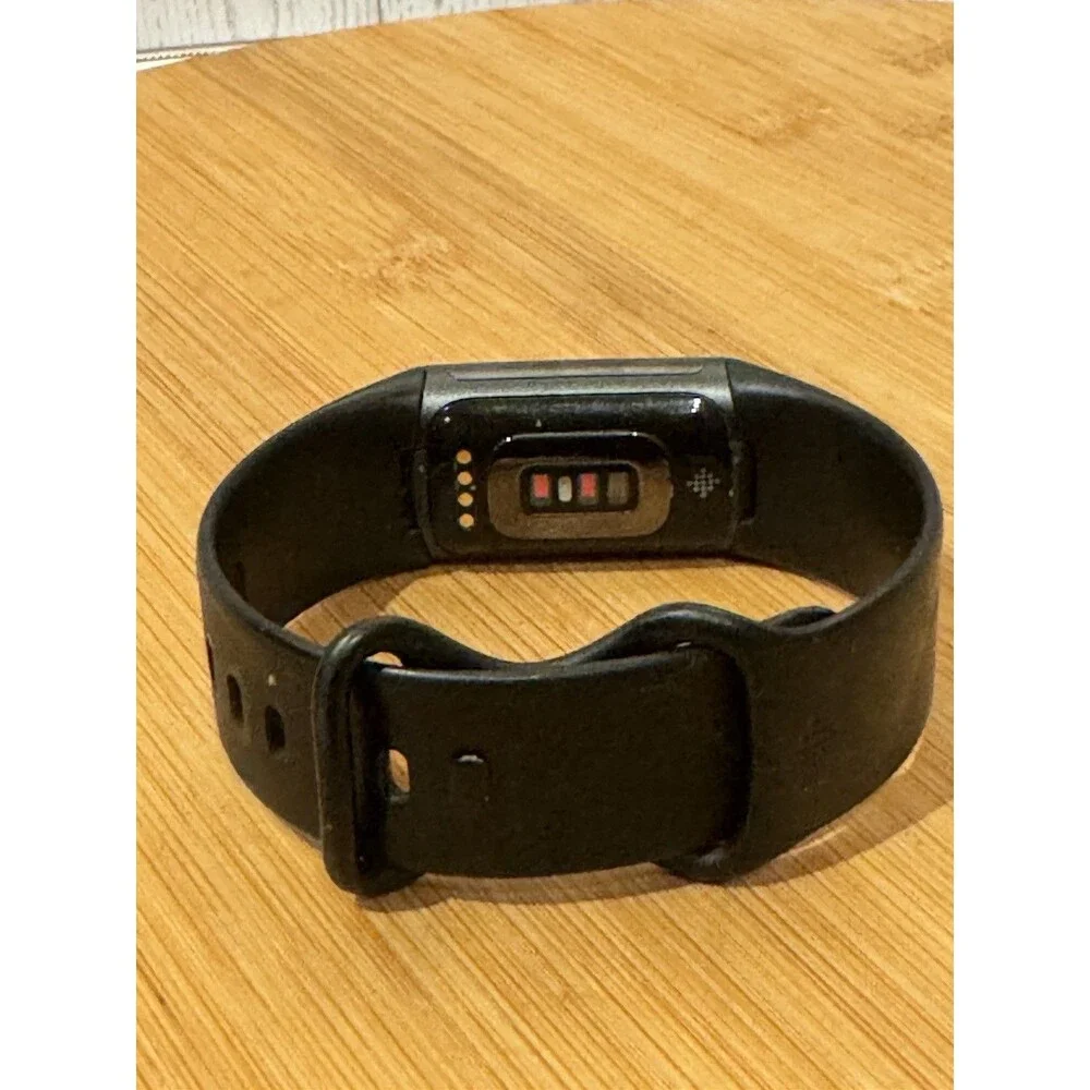 FitBit Charge 5 Advanced Fitness Health Tracker Graphite Stainless Steel